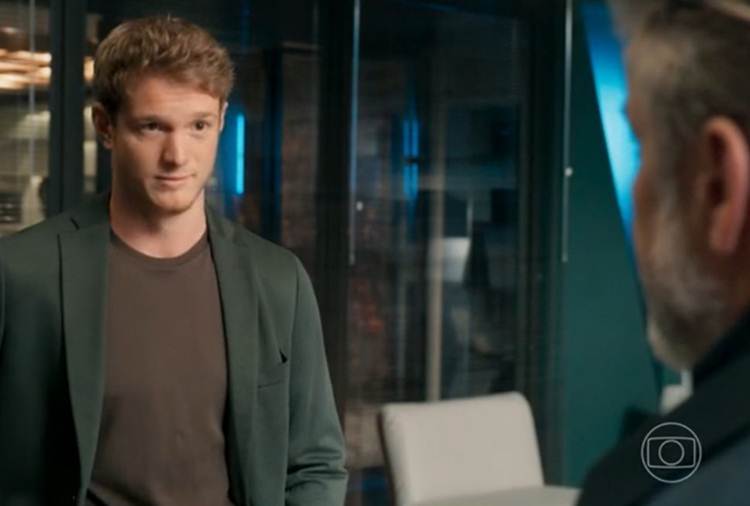 Atuação de Pedro Novaes em cena dramática de ‘Três Graças’ dá o que falar