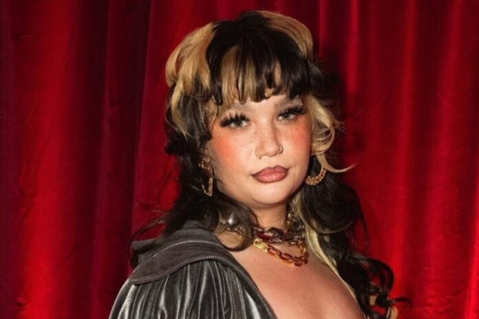 Lola Young (Reprodução/Instagram)