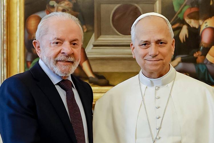 Lula confirma vinda do Papa Leão XIV ao Brasil após encontro no Vaticano