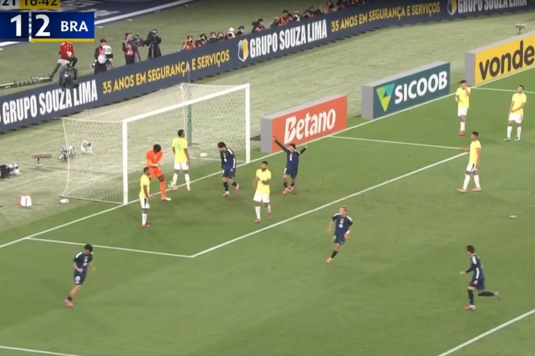 Seleção Brasileira perde de virada para o Japão