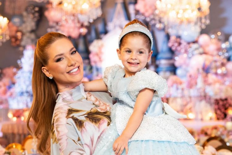 Virginia Fonseca e Maria Flor Virginia Fonseca e Maria Flor