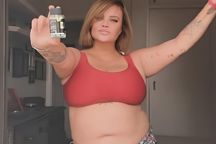 Valentina do Ratinho perde 45 kg em dias e surge irreconhecível