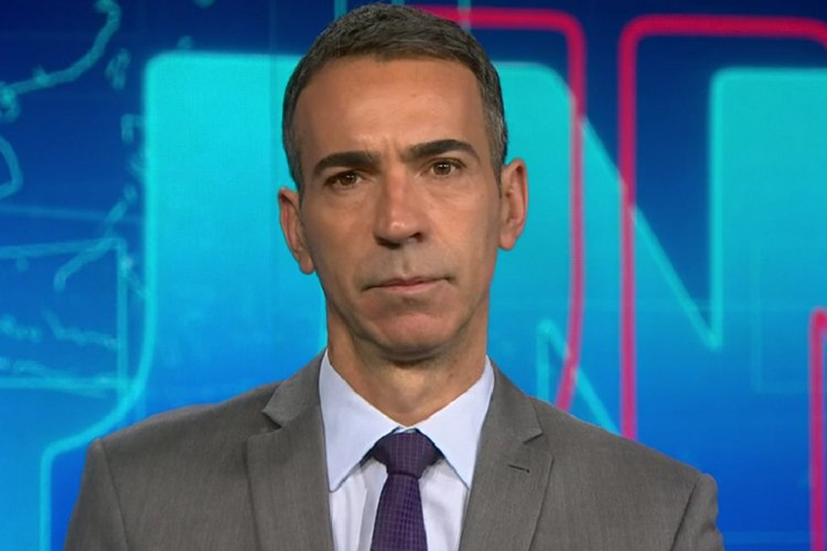César Tralli é trocado por Hélter Duarte no comando do Jornal Nacional e motivo é revelado