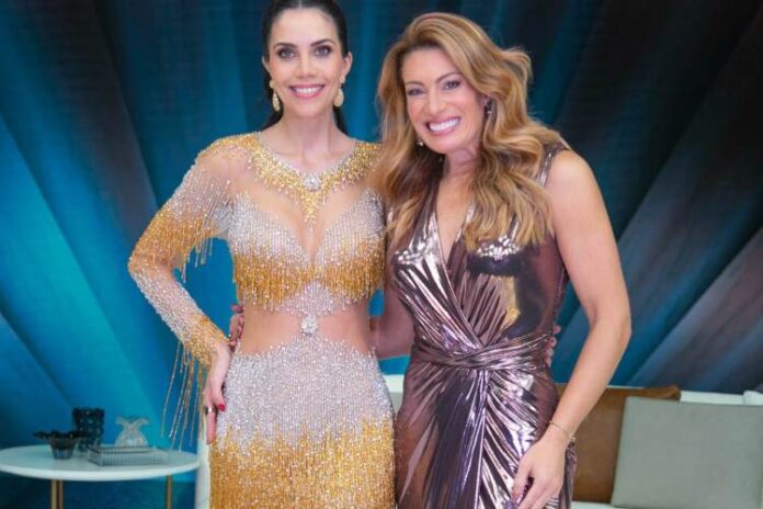 Daniela Albuquerque e Elaine Mickely Daniela Albuquerque e Elaine Mickely (Créditos: RedeTV!)