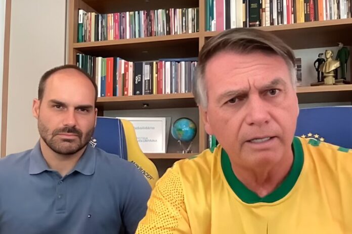 Eduardo e Jair Bolsonaro Eduardo e Jair Bolsonaro - Foto: Instagram