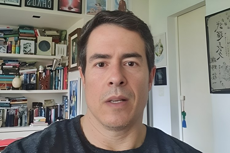 Felipe Folgosi compara prisão de Jair Bolsonaro à de Jesus