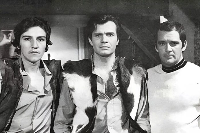 Irmãos Coragem Tarcísio Meira (João Coragem), Cláudio Cavalcanti (Jerônimo) e Cláudio Marzo (Duda) em Irmãos Coragem / Foto: Globo