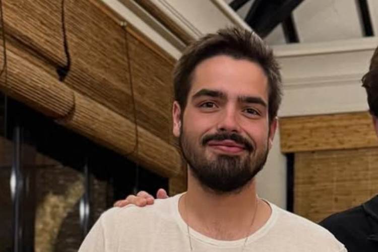 João Silva compartilha clique raro do pai, Faustão, e se declara à família: “Pessoas que mais amo nesta vida”