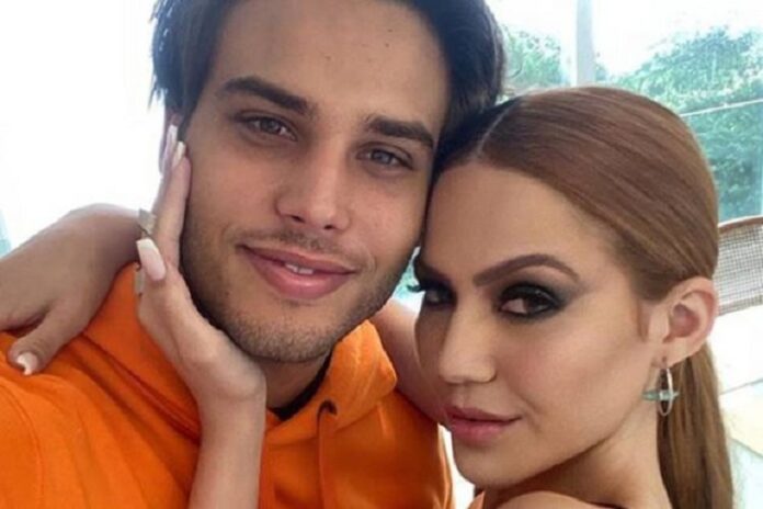 Jonathan Couto e Sarah Poncio (Foto: Instagram)