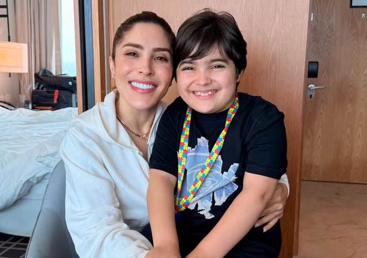 Manu Bahtidão e o filho - Instagram