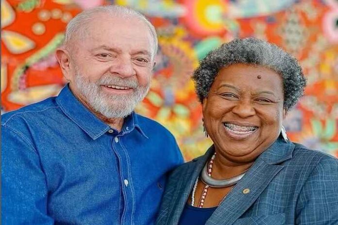 Macaé Evaristo, Ministra dos Direitos Humanos, ao lado do presidente Lula - Reprodução: Instagram