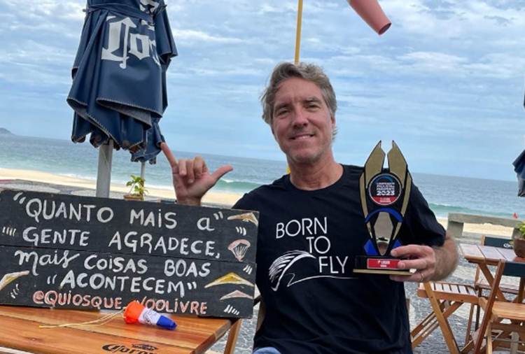 Bicampeão brasileiro de asa-delta morre em acidente com parapente no Rio