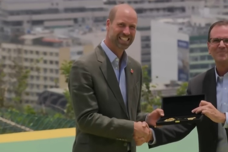 Já é brasileiro: Príncipe William toma atitude inusitada com relógio no Rio de Janeiro