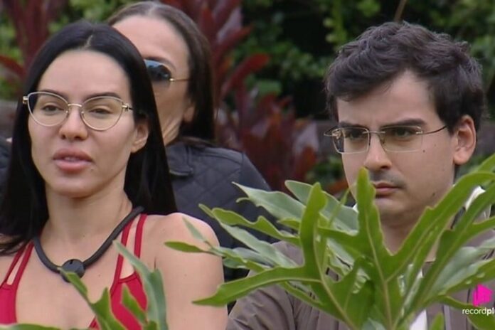 Tàmires e Dudu em A Fazenda Tàmires e Dudu em A Fazenda (Foto: Reprodução)