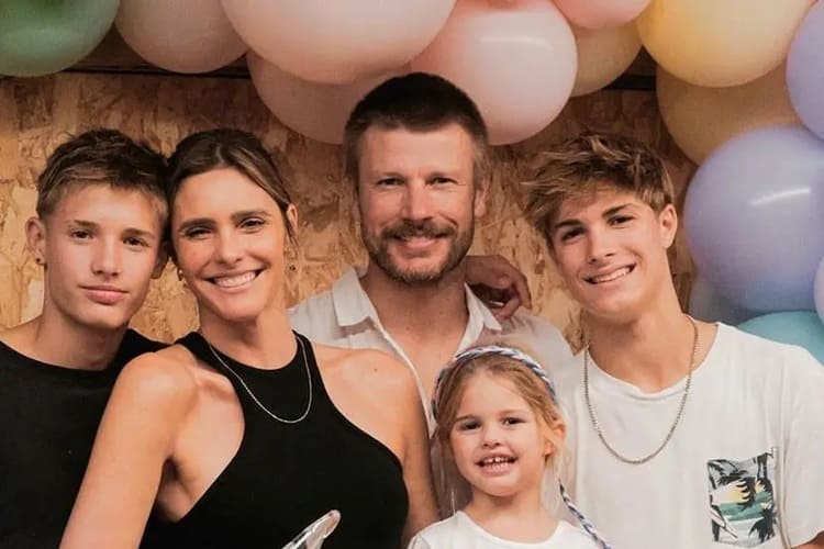 Fernanda Lima e família (Foto: Reprodução/ Instagram)