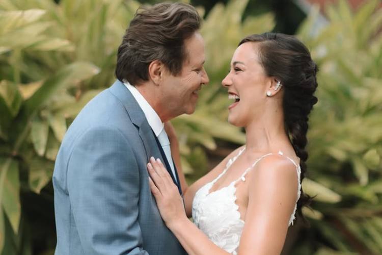 Atriz Adriana Birolli celebra os 63 anos de vida do marido, Ivan Zettel