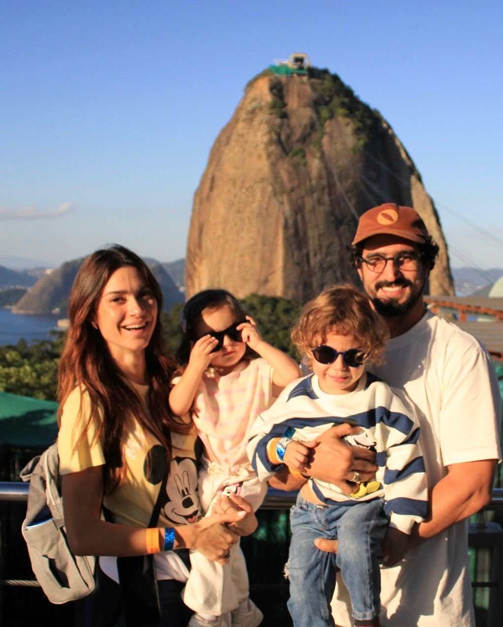 Thaila Ayala, Renato Góes e filhos