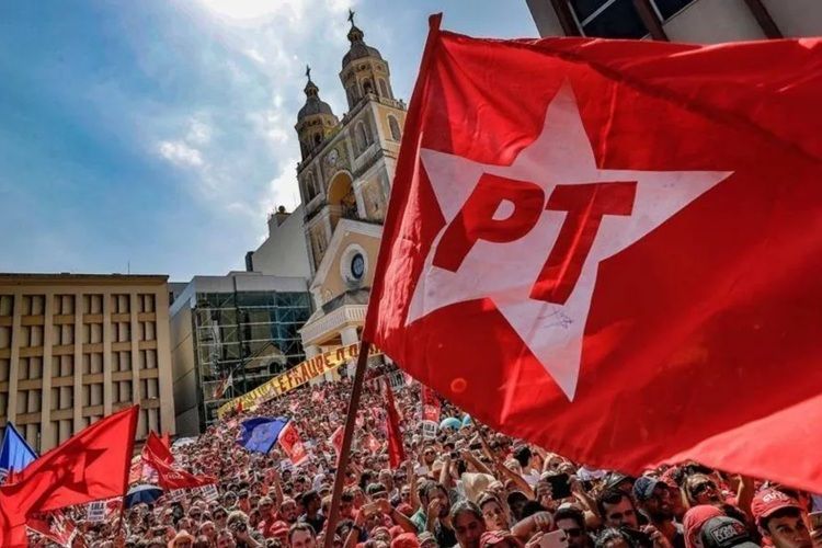 Petistas em manifestação Petistas em manifestação (Foto: Reprodução/ PT)