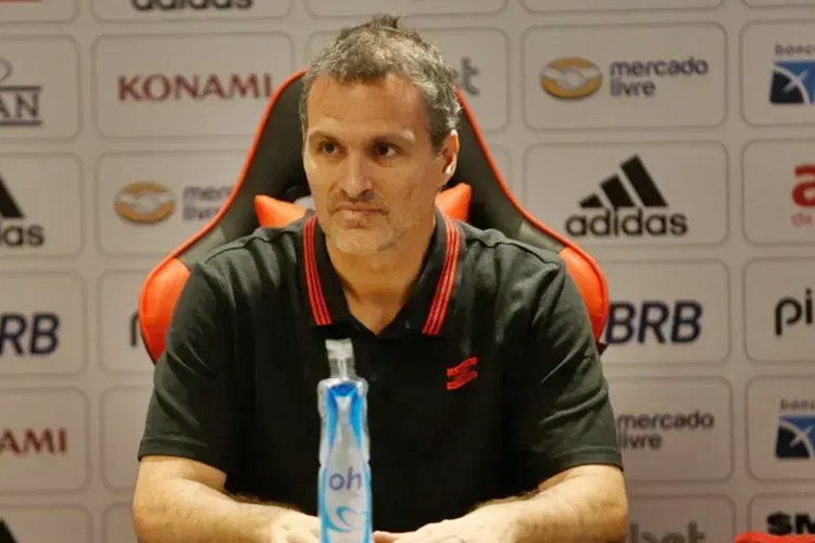 Bruno Spindel deve assumir vaga de Fabinho Soldado no Corinthians