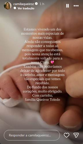 Camila Queiroz - stories