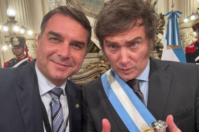 Flávio Bolsonaro e Javier Milei Flávio Bolsonaro e Javier Milei - Foto: Instagram
