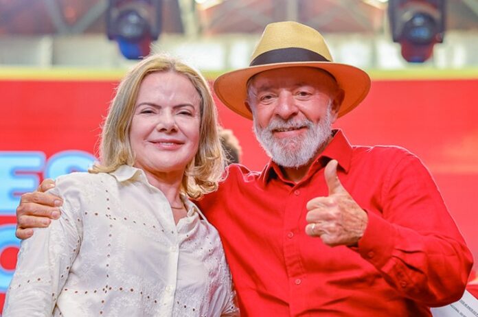 Gleisi Hoffmann e Lula Gleisi Hoffmann e Lula