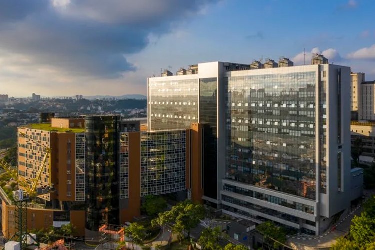 Incêndio no Hospital Albert Einstein causa pânico e correria com pacientes