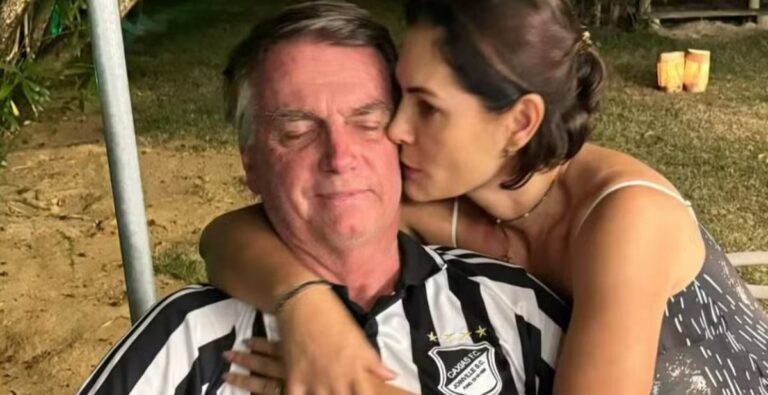Michelle pede orações para Bolsonaro, internado nesta quarta-feira