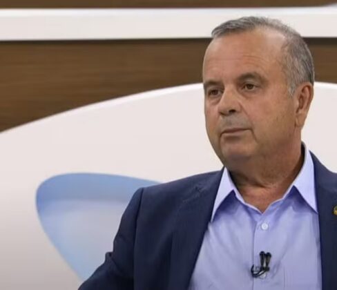 Rog&eacute;rio Marinho
