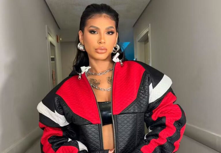 Pocah toma atitude após ser chamada de “baranga” por policial