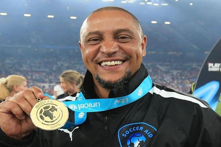 Pentacampeão Roberto Carlos (Foto: Instagram)