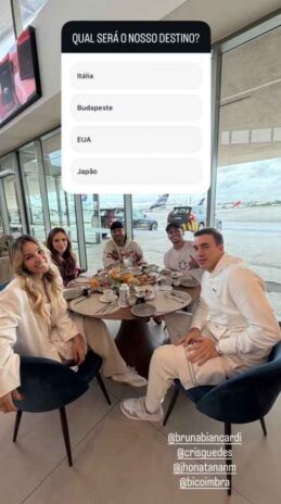 Após fim do campeonato, Neymar embarca rumo às férias e faz suspense sobre destino — Foto: Instagram Após fim do campeonato, Neymar embarca rumo às férias e faz suspense sobre destino — Foto: Instagram