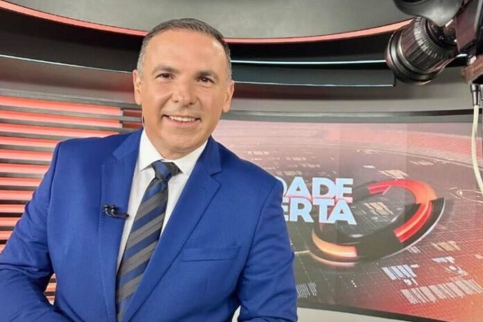 Reinaldo Gottino comanda o Cidade Alerta Reinaldo Gottino comanda o Cidade Alerta - Foto: Record