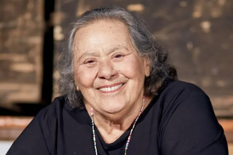 Morre Teuda Bara, grande atriz brasileira, aos 84 anos