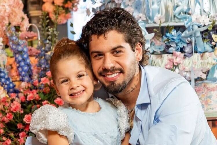 Zé Felipe e Maria Flor Zé Felipe e Maria Flor