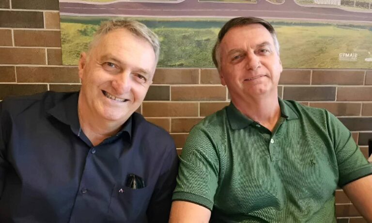 Irmão de Bolsonaro relata sumiço de prêmio da Mega da Virada