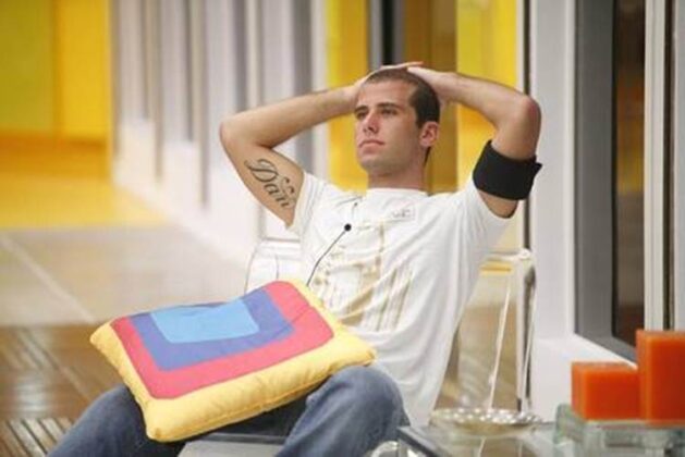 Leonardo Jancu desistiu do 'BBB9'