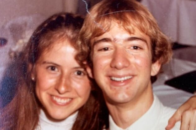 Jeff Bezos jovem com cabelo (Foto: Reprodu&ccedil;&atilde;o)