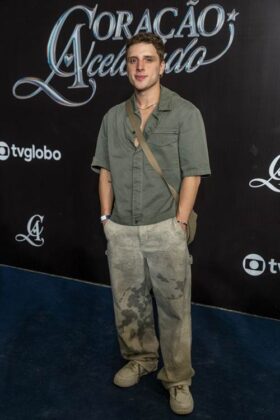 Diego Martins na festa de lan&ccedil;amento de 'Cora&ccedil;&atilde;o Acelerado'