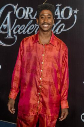 Evaldo Marcarr&atilde;o na festa de lan&ccedil;amento de 'Cora&ccedil;&atilde;o Acelerado'