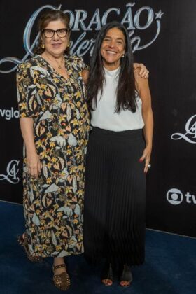 Maria Helena Nascimento e Izabel de Oliveira (autoras)