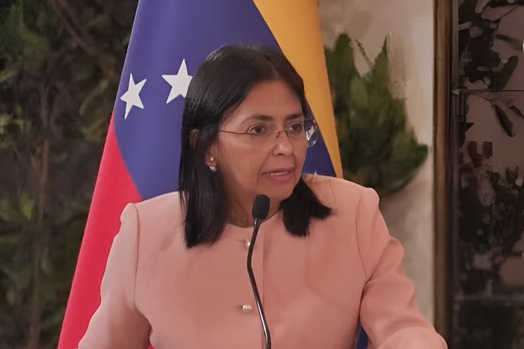 32 militares cubanos foram mortos em operação dos EUA contra Maduro, diz Delcy Rodríguez