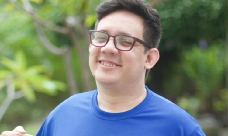 Quem foi Erlan Bastos, apresentador que morreu aos 32 anos