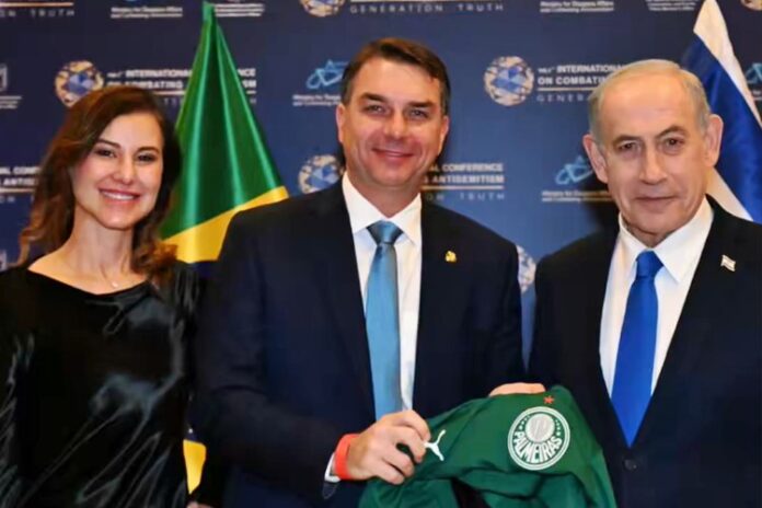 Fernanda, Flávio Bolsonaro e Benjamin Netanyahu - Foto: x