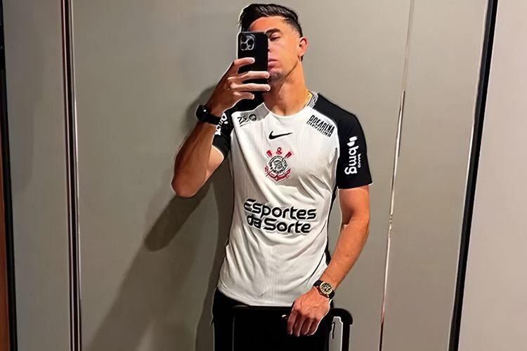Gabriel Paulista rescinde contrato com o Besiktas e negocia com o Corinthians