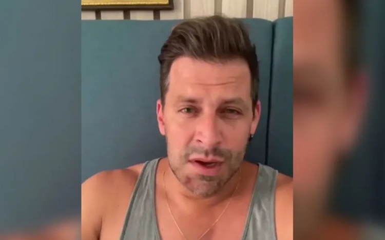 BBB26: Henri Castelli vive com sequelas no rosto após agressão; relembre