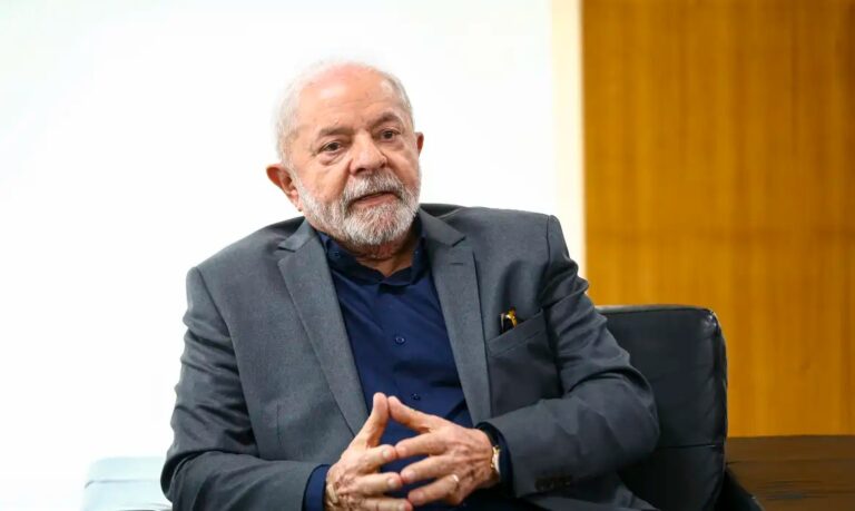 Lula prepara veto de projeto de redução da pena de Bolsonaro