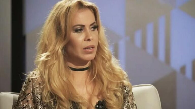 Joelma é processada em em R$ 360 mil após cancelar show