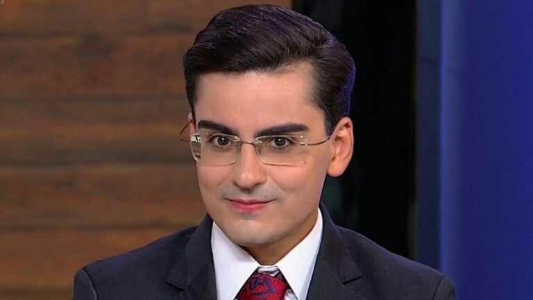 Dudu Camargo volta ao SBT após polêmica demissão