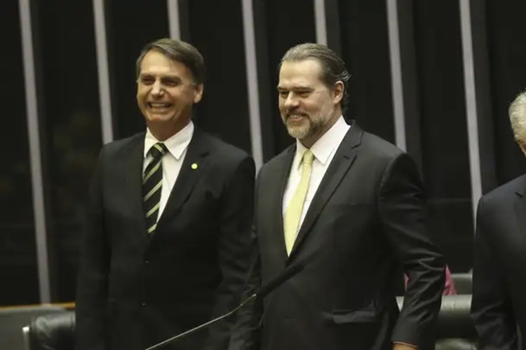 Dias Toffoli e Bolsonaro (José Cruz/Agência Brasil)